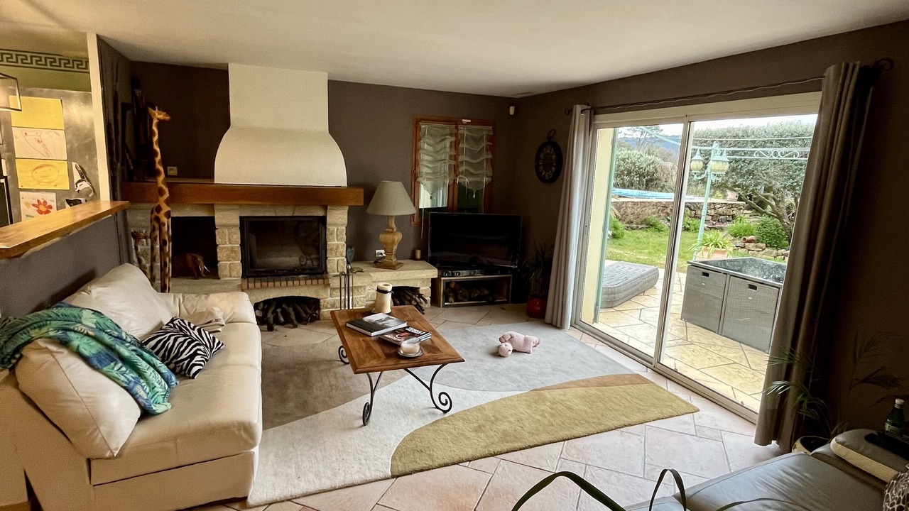 Photo of Livingroom in Le Thoronet
