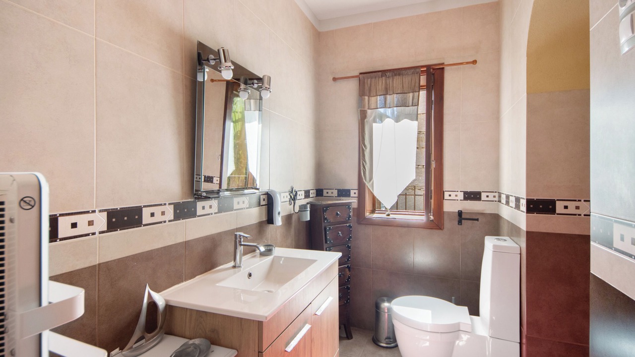 Photo of Bathroom in Esposade