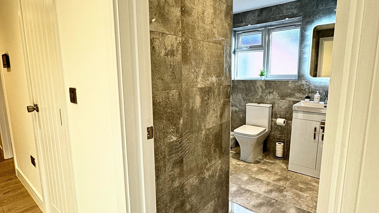 Photo of Bathroom in Ashford