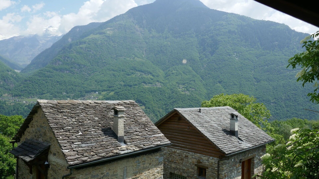 Photo of Others in Semione