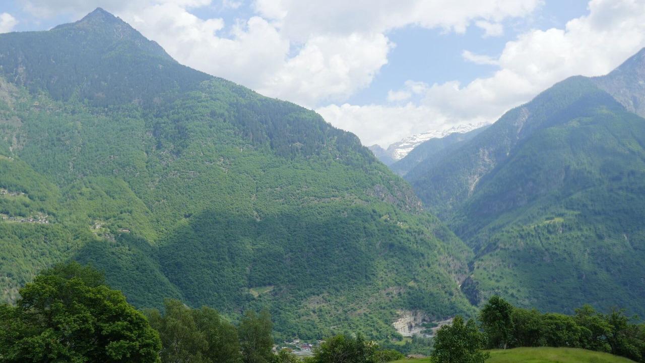 Photo of Others in Semione