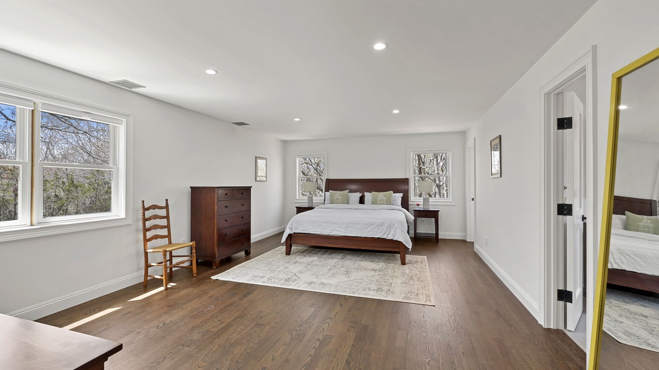 Photo of Bedroom in Noyack
