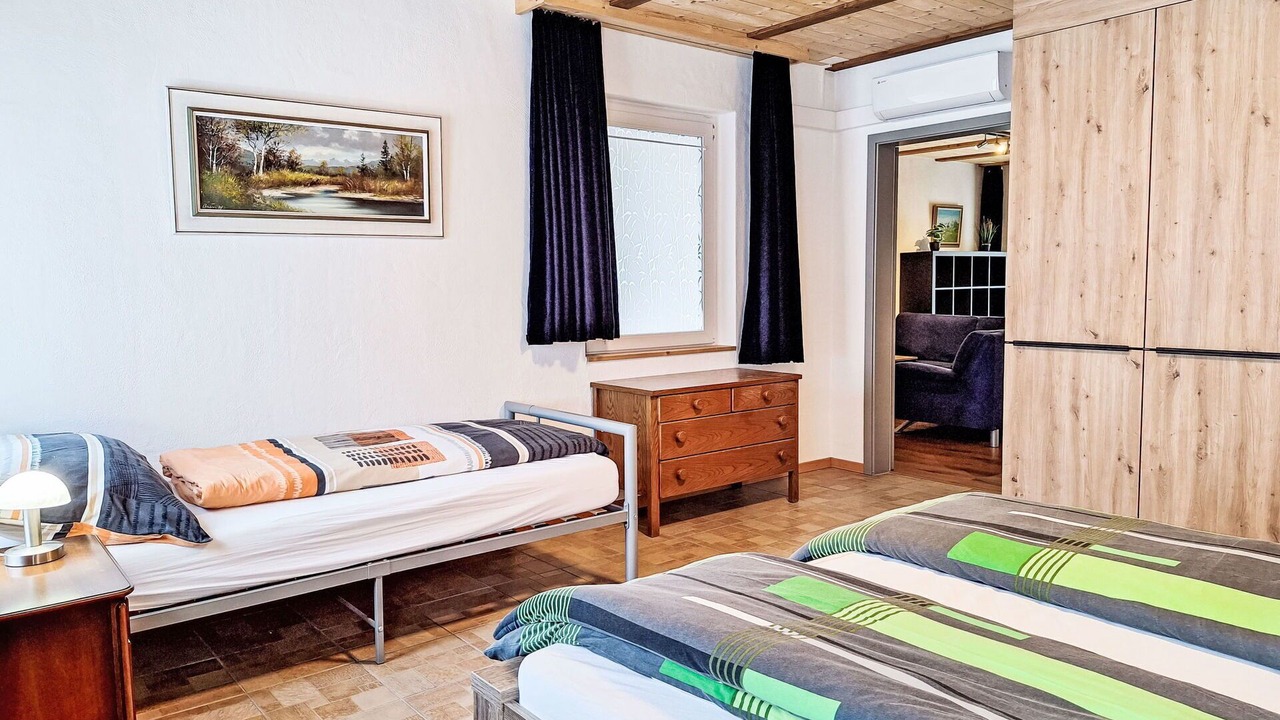 Photo of Bedroom in Boenigen