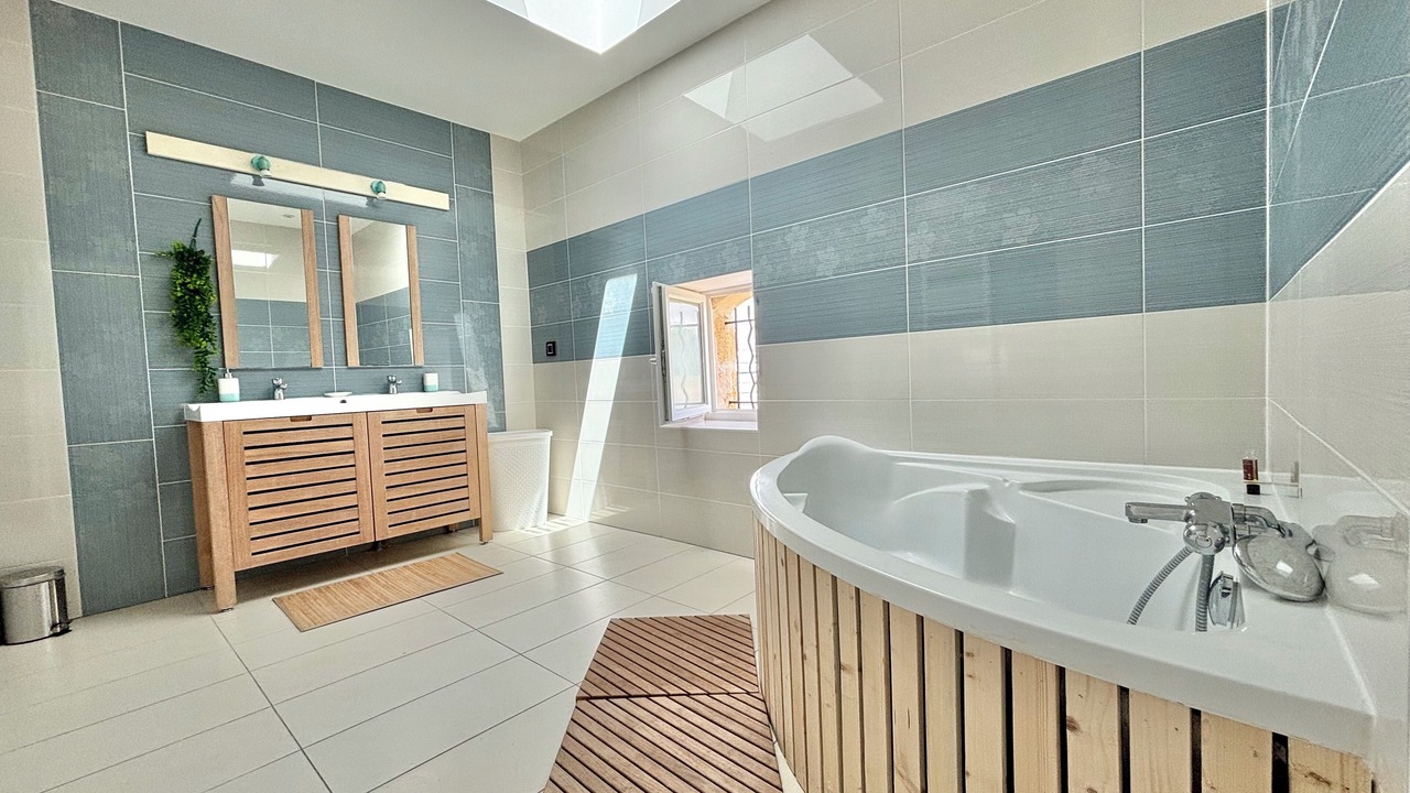 Photo of Bathroom in Cubnezais