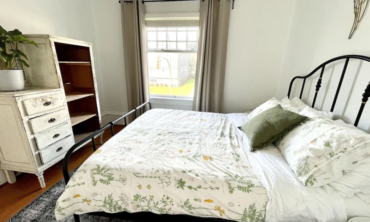 Photo of Bedroom in Marpole