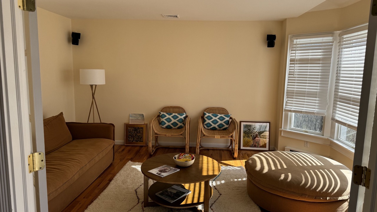 Photo of Livingroom in Southold