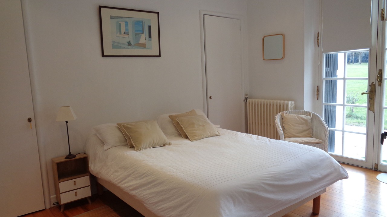 Photo of Bedroom in Aussillon