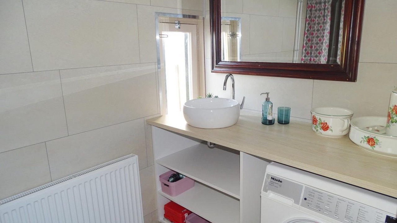 Photo of Bathroom in Schoondijke