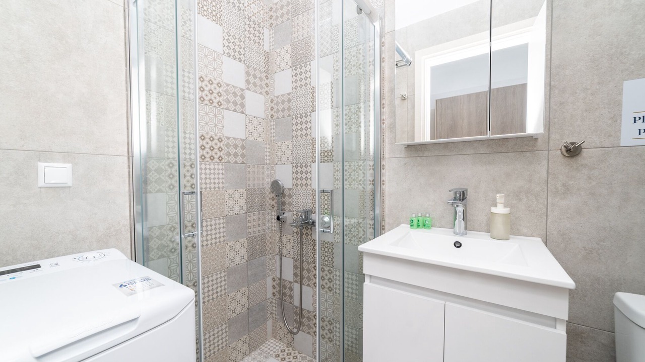 Photo of Bathroom in Ofrinion