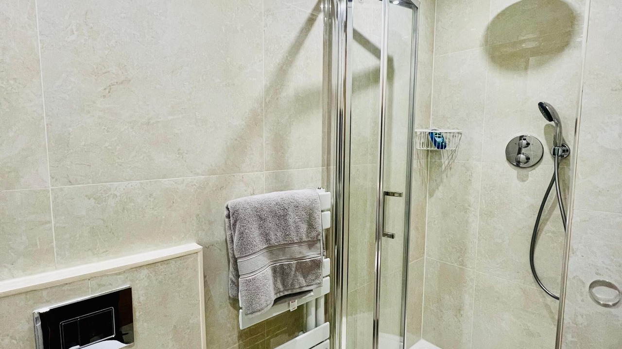 Photo of Bathroom in Uxbridge South