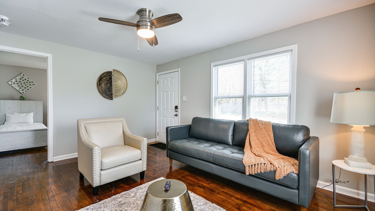 Photo of Livingroom in Jamestown