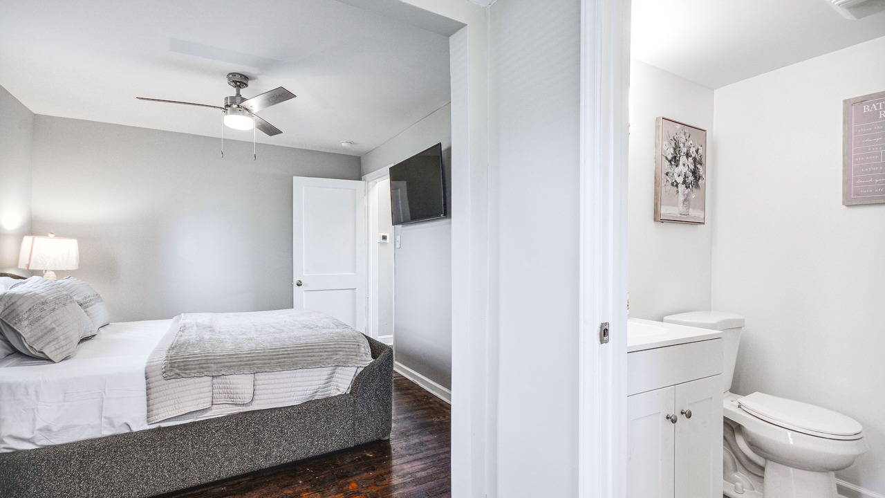 Photo of Bedroom in Jamestown