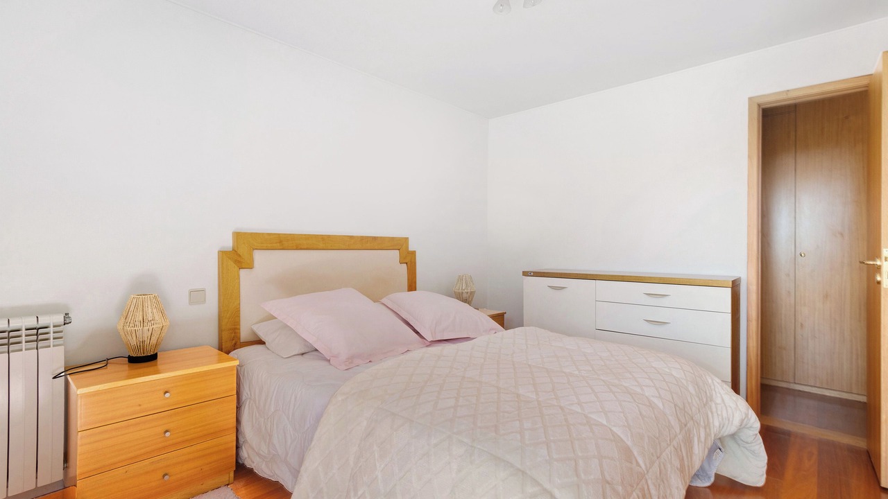Photo of Bedroom in Caminha