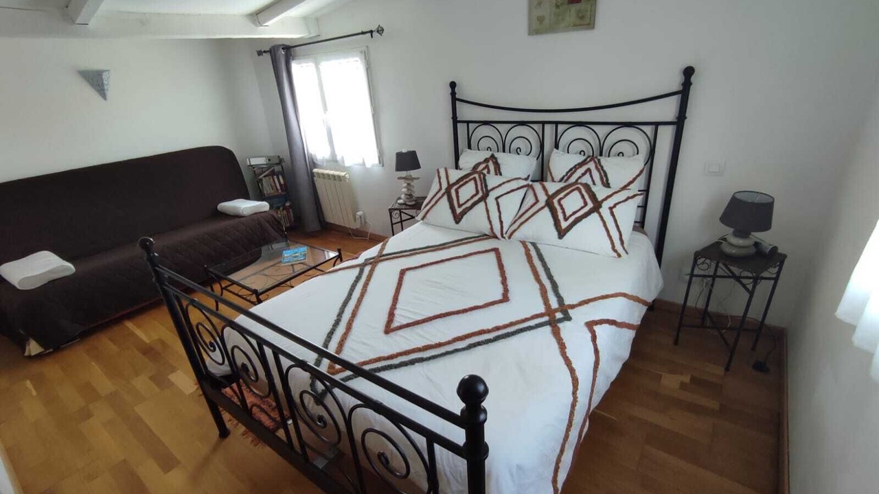 Photo of Bedroom in Villedubert