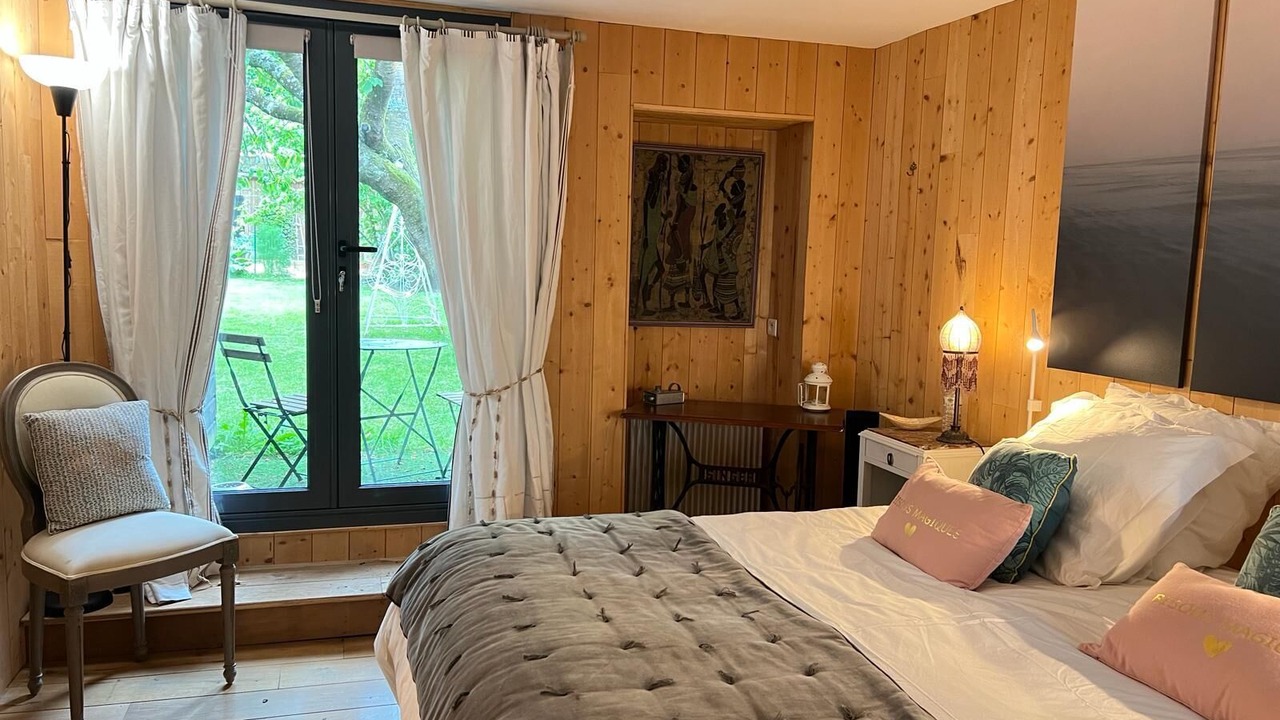 Photo of Bedroom in Bayeux