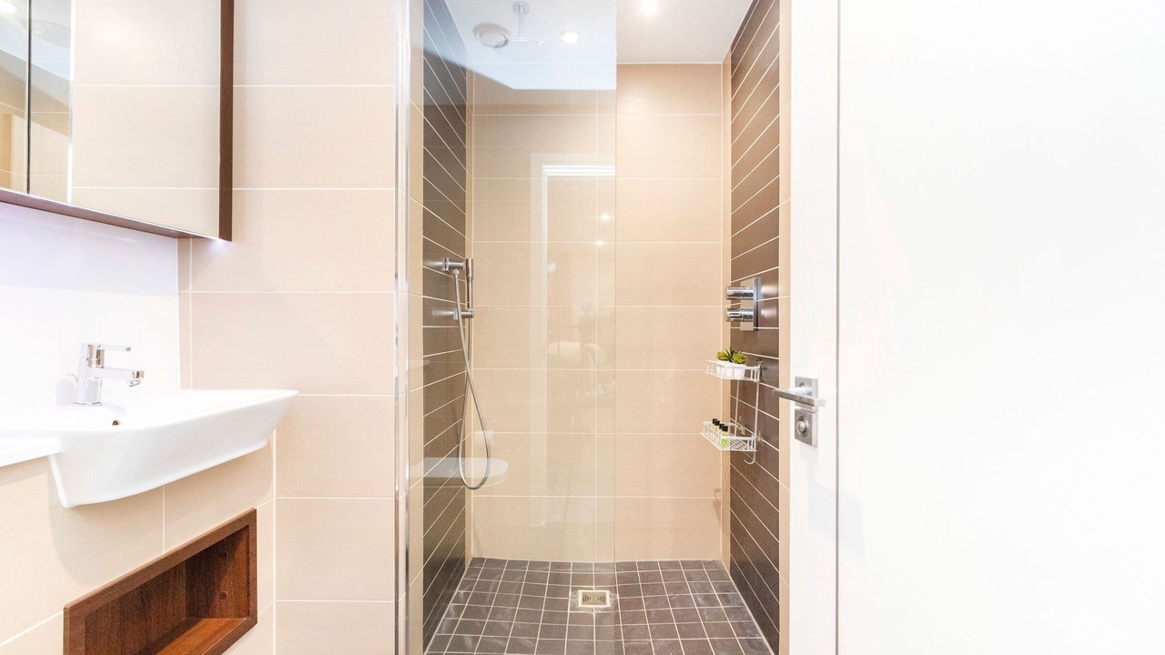 Photo of Bathroom in Tower Hill