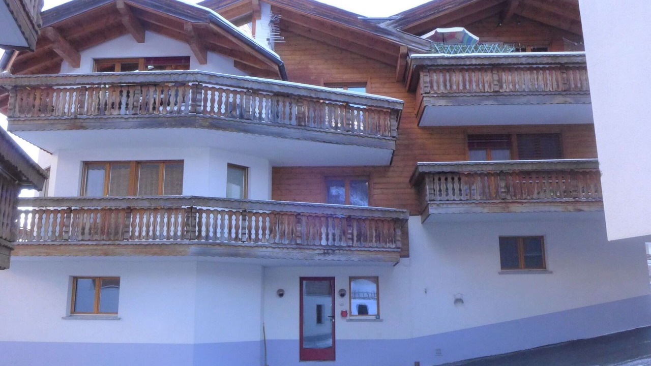 Photo of Others in Taesch