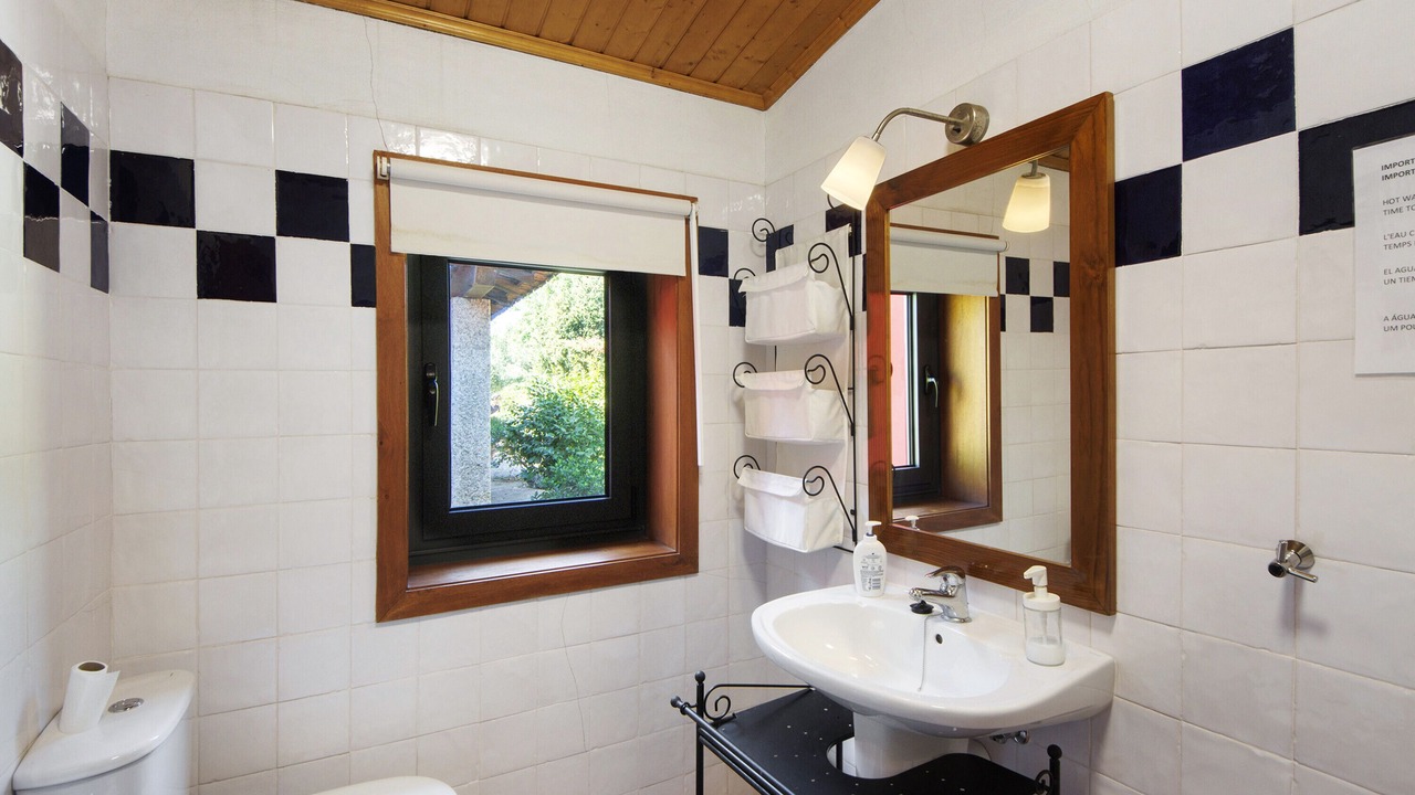 Photo of Bathroom in Beijos