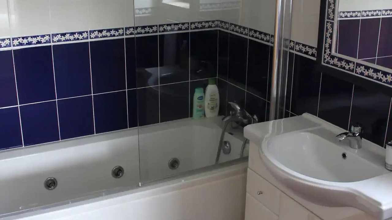 Photo of Bathroom in Meada