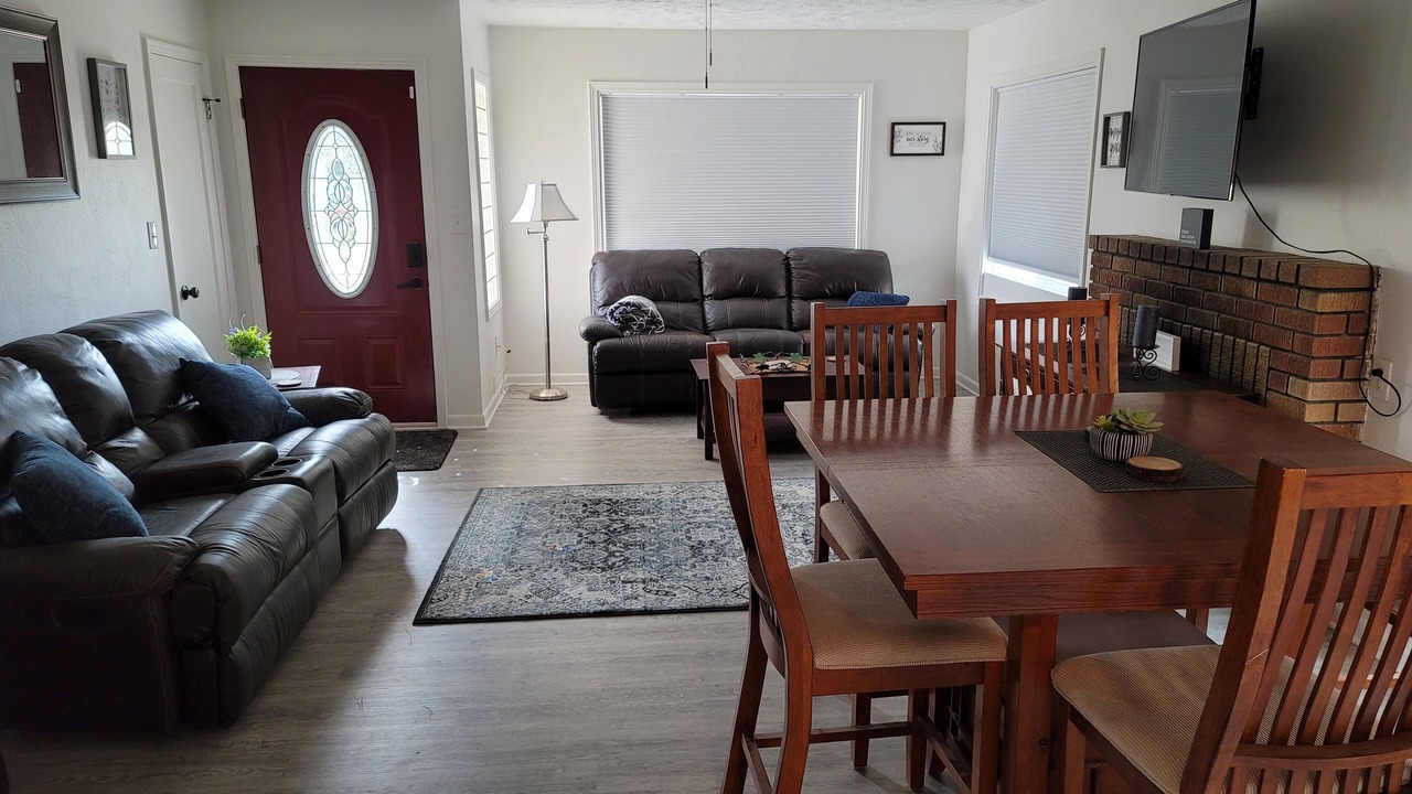 Photo of Livingroom in Logan
