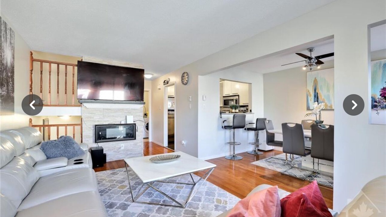 Photo of Livingroom in Ottawa Division