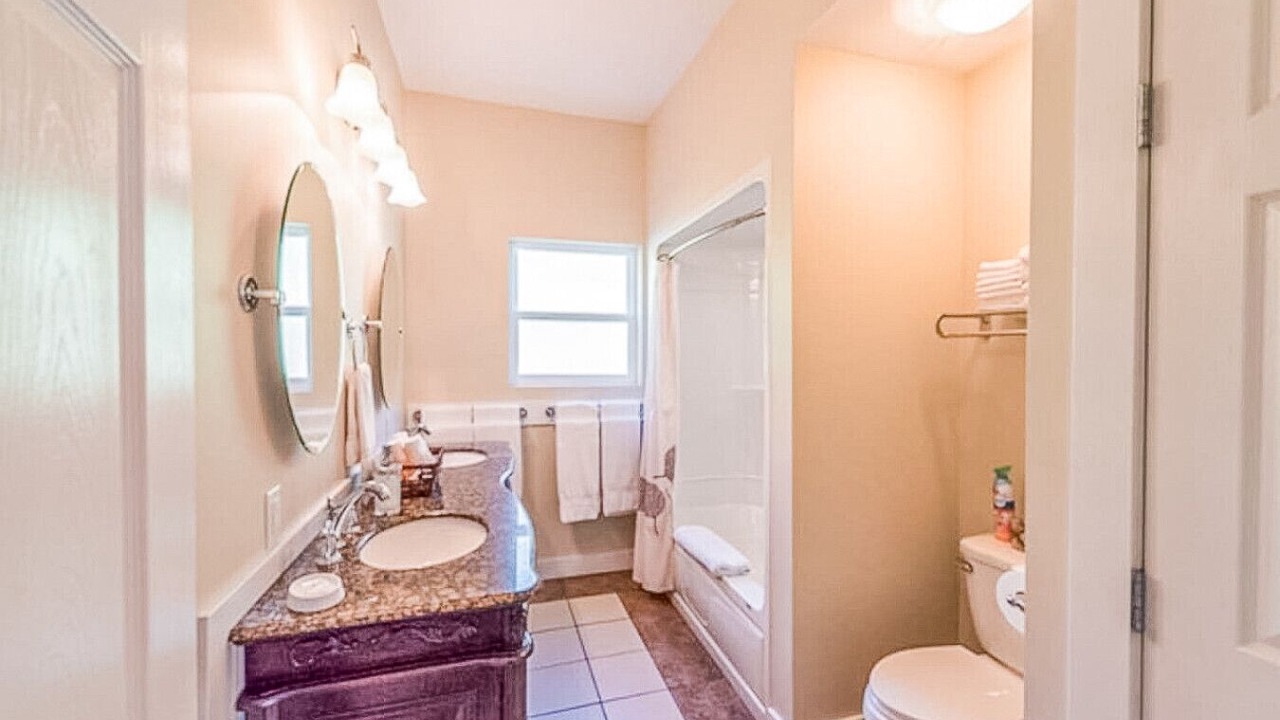 Photo of Bathroom in Okanagan-Similkameen