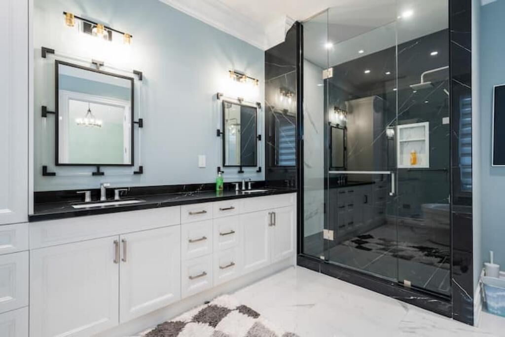 Photo of Bathroom in Tiny