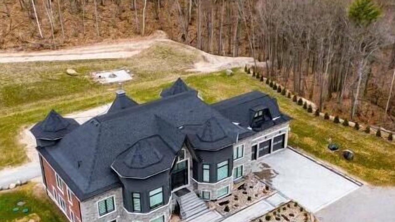 Photo of Outdoor in Tiny