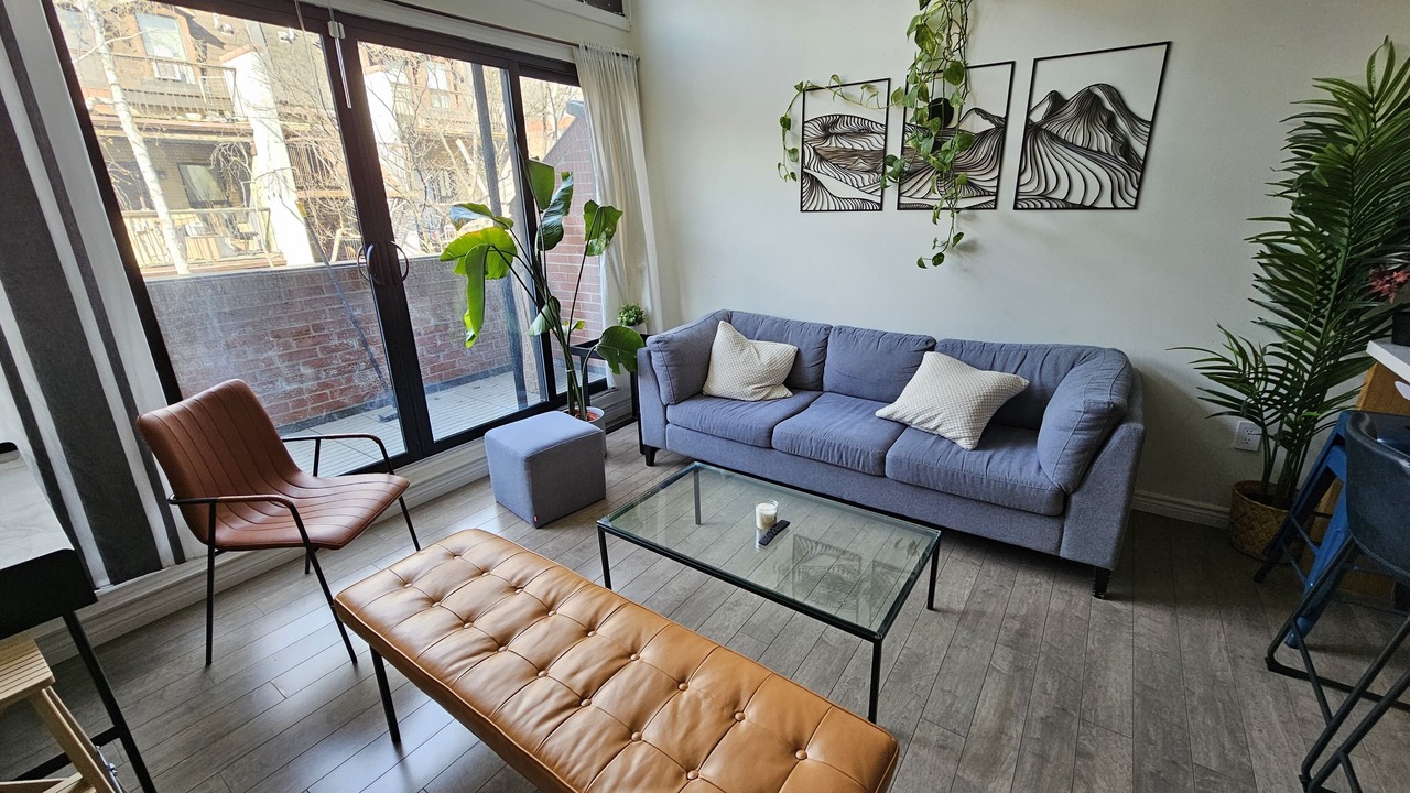 Photo of Livingroom in Cabbagetown South