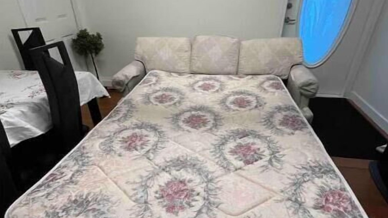 Photo of Bedroom in Surrey Newton