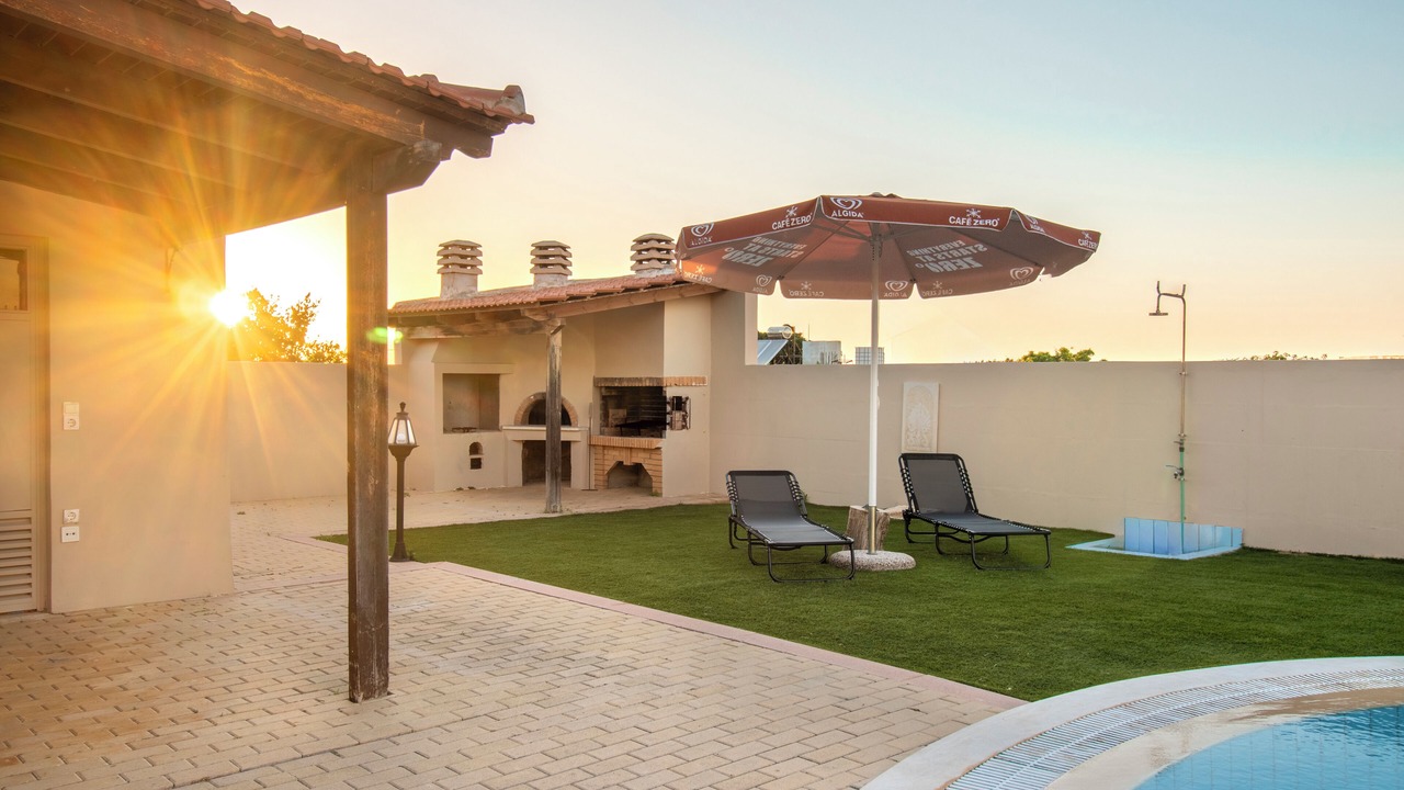 Photo of Patio Balcony in Vathianos Kampos