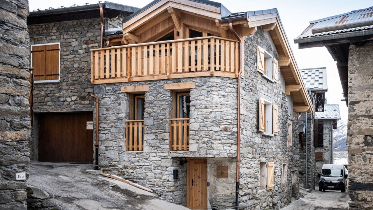 Photo of Outdoor in Praranger