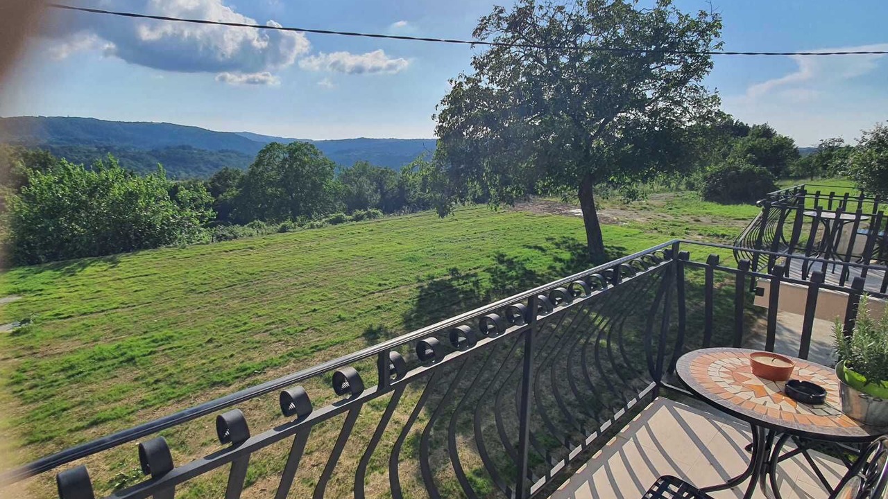 Photo of Outdoor in Gracisce