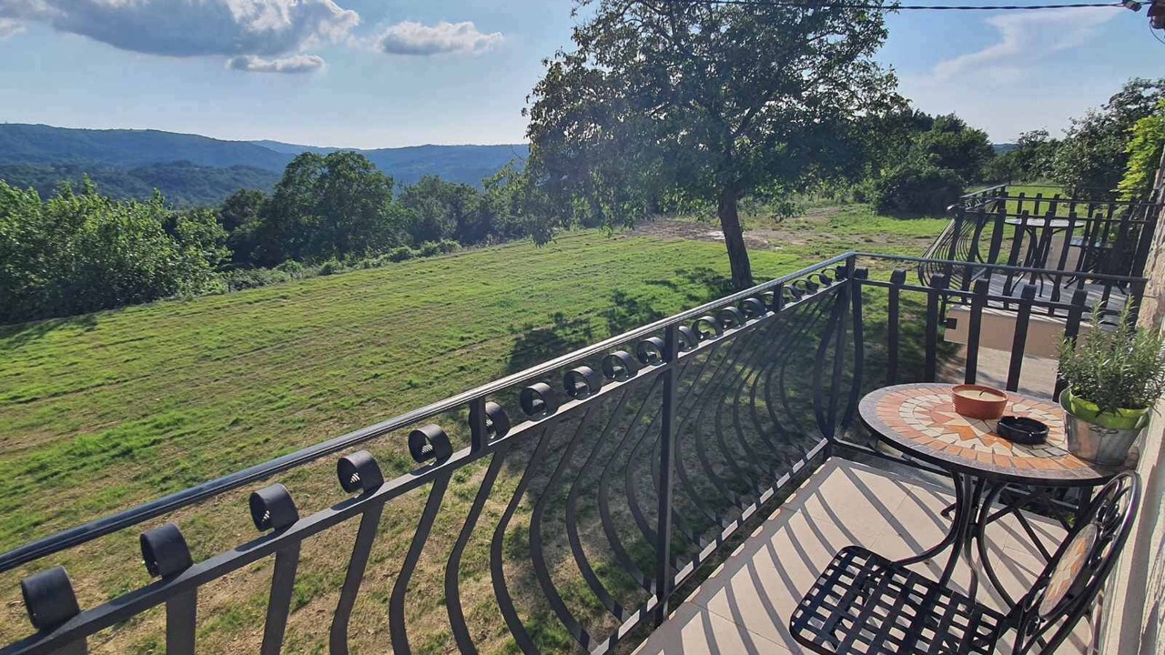 Photo of Outdoor in Gracisce