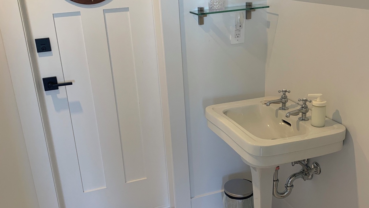 Photo of Bathroom in Sea View