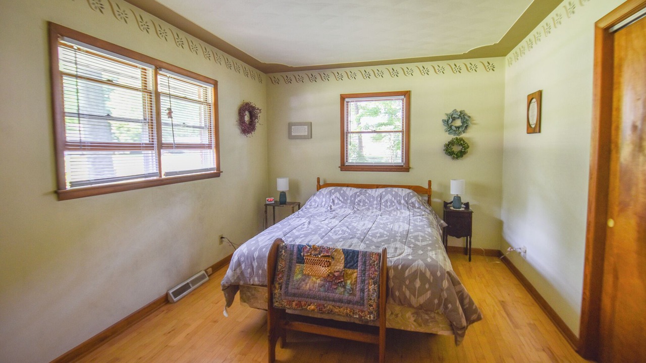 Photo of Bedroom in East Leroy