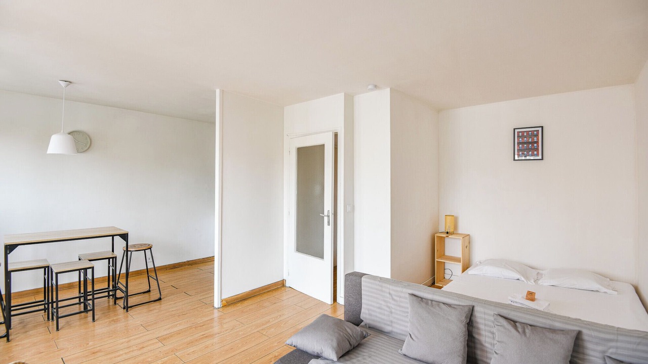 Photo of Bedroom in 4th Arrondissement