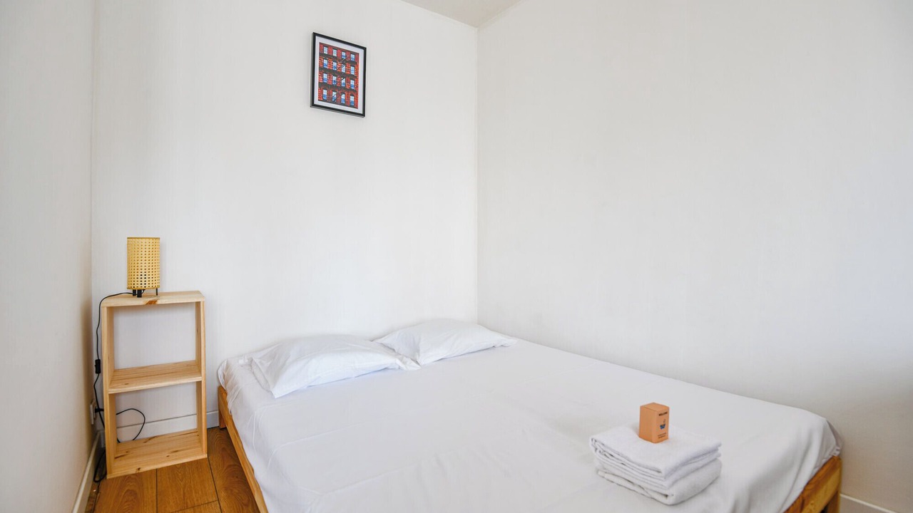 Photo of Bedroom in 4th Arrondissement