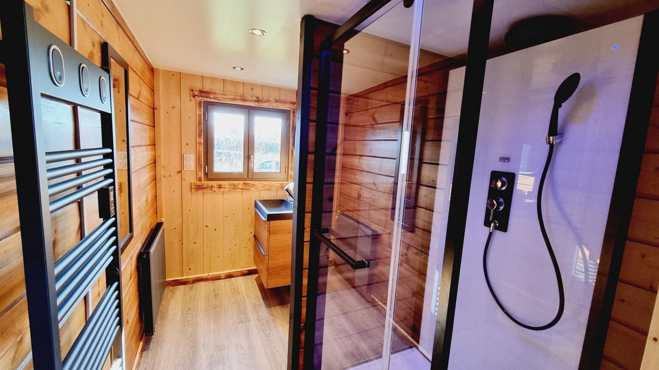 Photo of Bathroom in Floyon