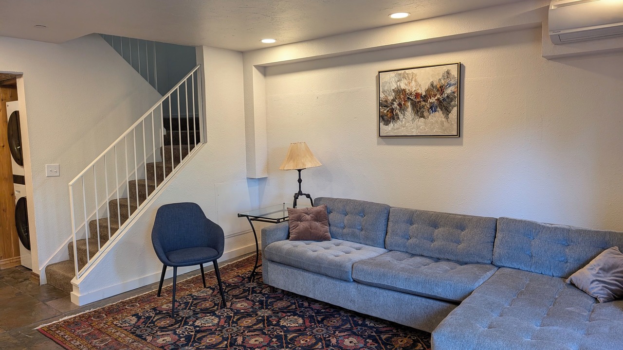 Photo of Livingroom in Basalt