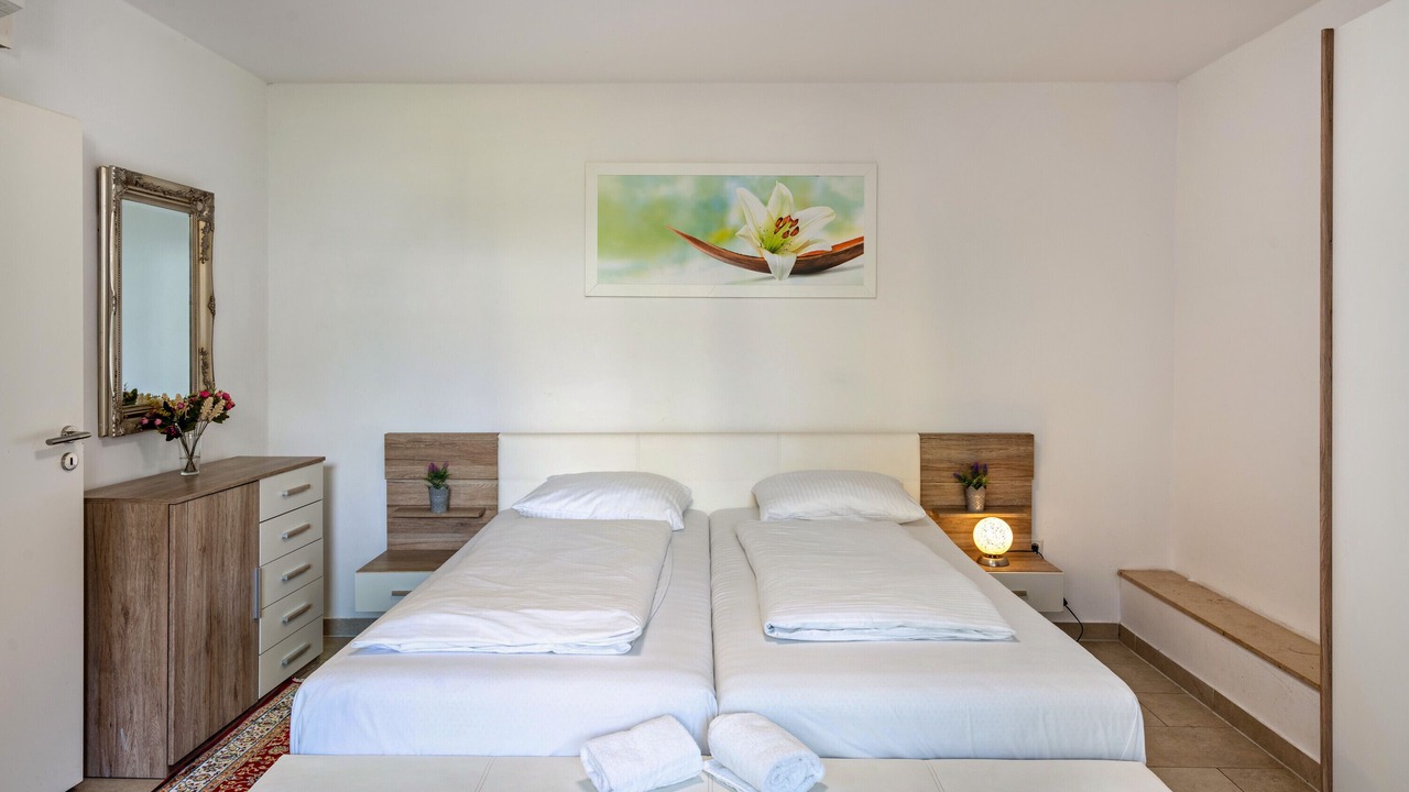 Photo of Bedroom in Ludwigsvorstadt-Kliniken
