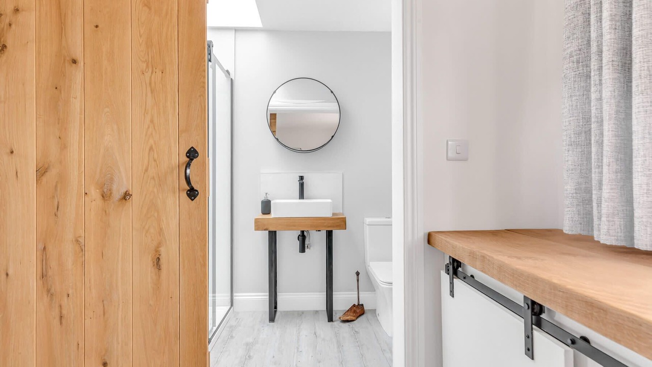 Photo of Bathroom in Grafton Regis