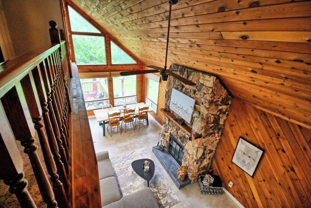 Photo of Livingroom in Beaconia
