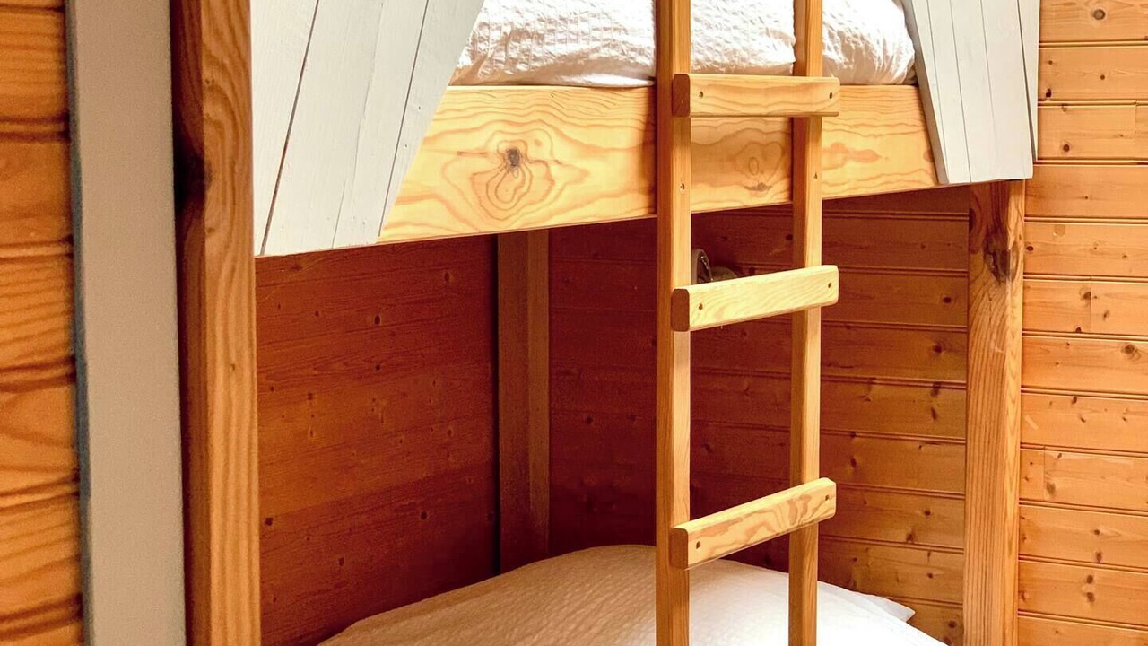 Photo of Bedroom in Leogeats