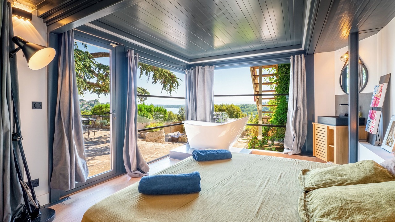 Photo of Bedroom in Villeneuve-les-Avignon