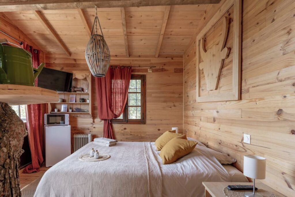 Photo of Bedroom in Sorgues