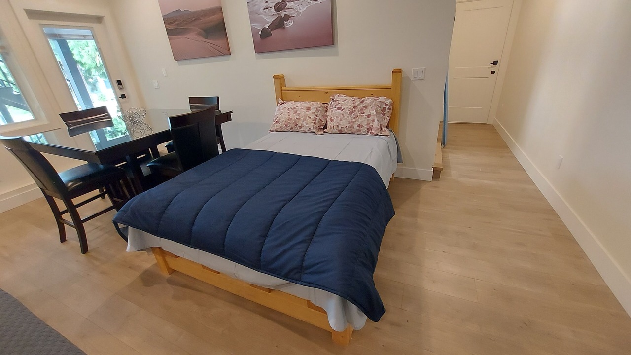 Photo of Bedroom in Newton