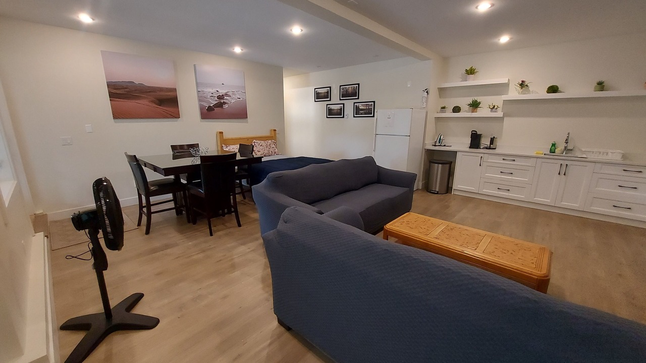 Photo of Livingroom in Newton