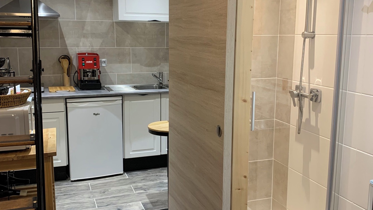 Photo of Bathroom in Saint-Loup-Geanges