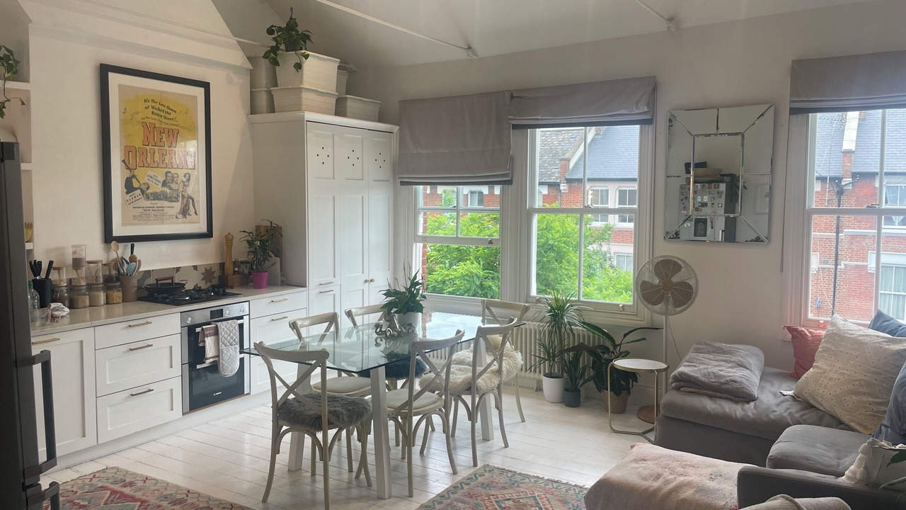 Photo of Livingroom in St. Helen's